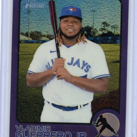 2022 TOPPS HERITAGE #269 VLADIMIR GUERRERO JR "PURPLE CHROME", BLUE JAYS - Picture 2 of 3